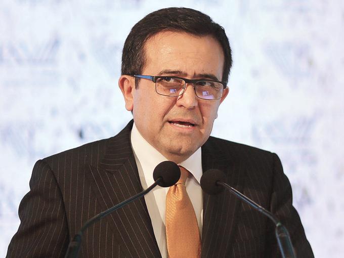 El secretario de Economía, Ildefonso Guajardo, ya había adelantado a Bloomberg sobre la intención de México. Foto: Jaime Boites/Archivo