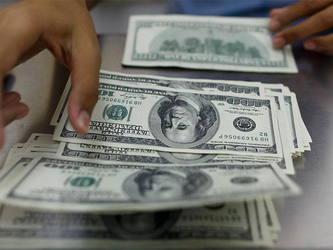 A la compra el dólar libre se cotiza en 11.75 pesos mínimo. Foto: Photos.com