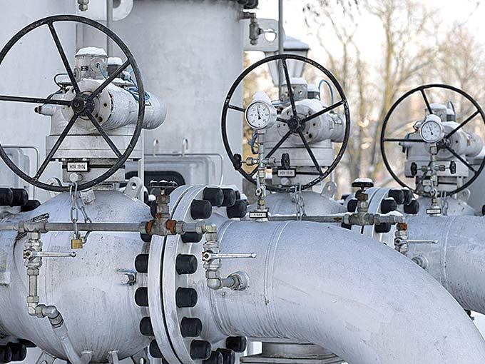 La empresa logró la autorización de la CRE para traer el hidrocarburo a su planta productora en Tecomán, Colima. Foto: AFP