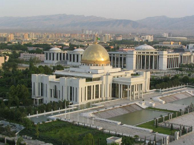 Impulsores económicos de Turkmenistán: agricultura y exportaciones de gas y petróleo. Foto: Wikipedia
