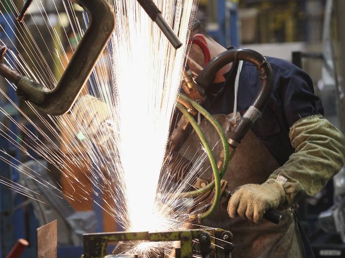 Las manufacturas de Estados Unidos crecieron a su ritmo más lento en un año este mes. Foto: Getty