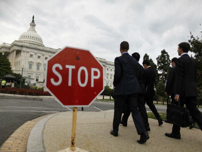 En el último minuto de ayer se cumplió el plazo para evitar una parálisis del gobierno de Estados Unidos. Foto: Reuters