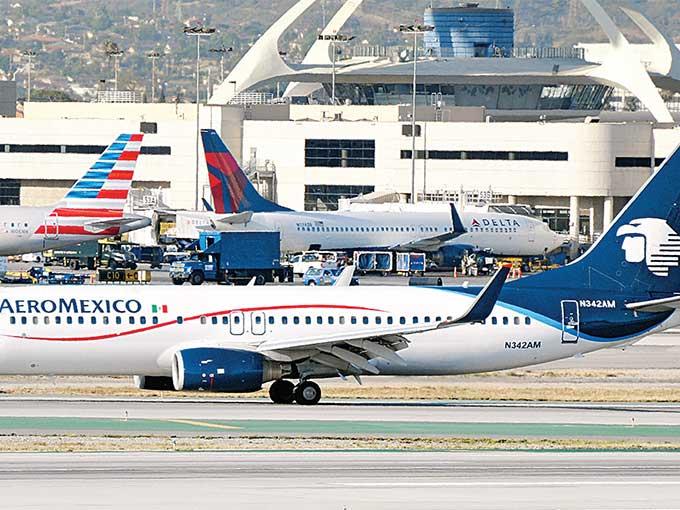 En el caso de Aeroméxico, falta la aprobación de la ley por parte de los diputados y autorización de la Cofece para la operación con Delta. Foto: Especial