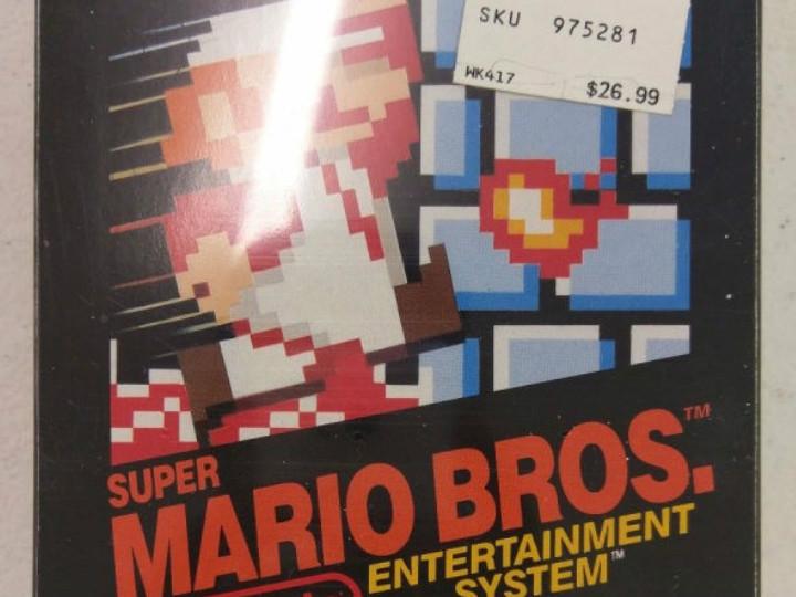 Una copia muy rara del juego Super Mario Bros de la consola NES se vendió por 30 mil dólares en eBay. Foto: Ebay.